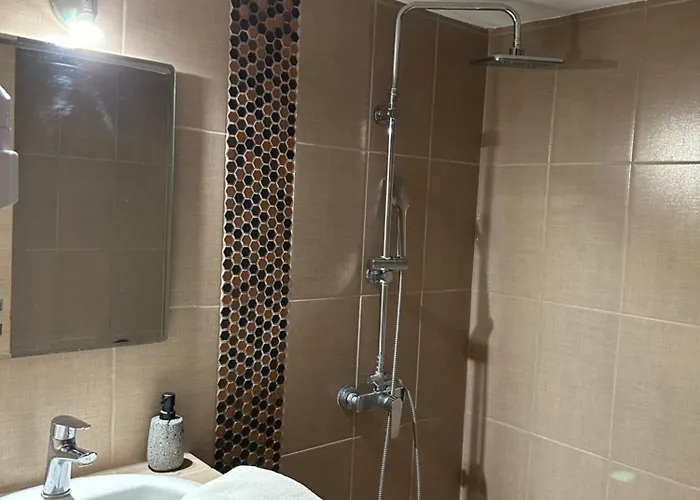 E & F Sea View Flat Apartment *